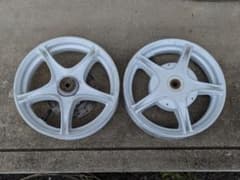 ヤマハ ジョグ アルミ ホイール SA16J jog 3kj 3yk エボ 軽量 ヤマハ ジョグ アルミ ホイール SA16J jog 3kj 3yk エボ 軽量 - メルカリ