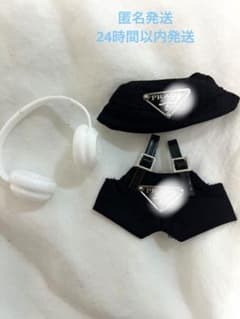 イニシャルラブブ　服　LABUBU