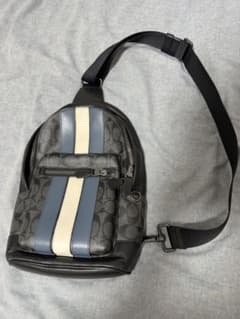 COACH コーチ　ボディバッグのサムネイル