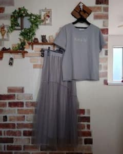 グレーコーデ♡Tシャツ＆スカートセット♡のサムネイル