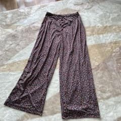 PRE MURA 花柄 ガウチョパンツ LLサイズのサムネイル