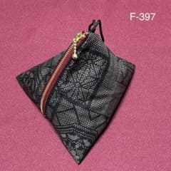 F-397ハンドメイド 正絹 大島紬 着物リメイク テトラポーチ - メルカリ