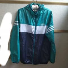 adidas neo ナイロンジャケット フード付