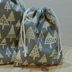 ハンドメイド 巾着袋(小) ツリー柄のサムネイル
