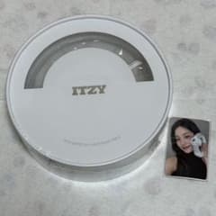 ITZY ペンライト OFFICIAL LIGHT RING VER 2 - メルカリ
