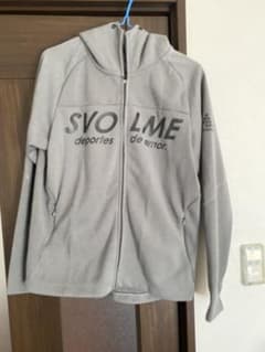 svolme  パーカー　美品⭐︎のサムネイル