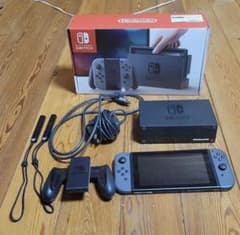 Nintendo Switch グレーのサムネイル