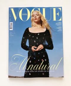 Vogue Spain Magazine October 2021 - メルカリ