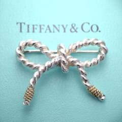 TIFFANY＆Co.ティファニーツイストリボンコンビブローチ925 750 - メルカリ