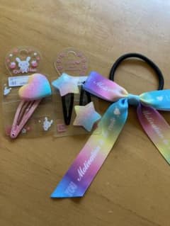 ヘアゴムと髪留めのサムネイル