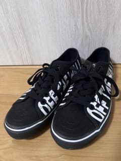 VANS スニーカー ブラック ホワイト ロゴのサムネイル