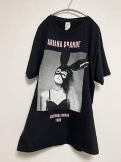 Ariana Grande Dangerous Woman Tour Tシャツのサムネイル