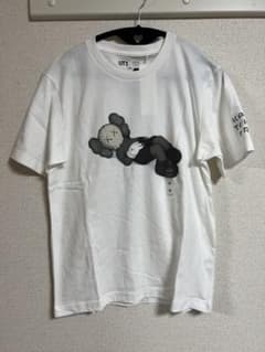 カウズ　KAWSTシャツのサムネイル