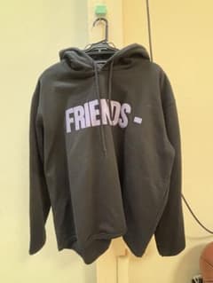 VLONE ブラック パーカー FRIENDS -のサムネイル