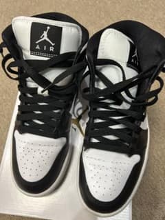 Nike Air Jordan 1 ホワイト/ブラック ハイカットのサムネイル
