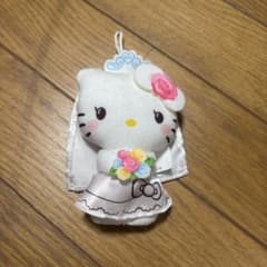 ハローキティ ぬいぐるみ ドレス付きのサムネイル