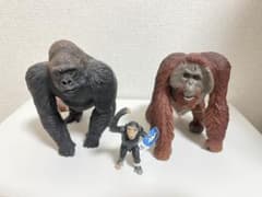 ゴリラとオランウータン フィギュア3体セットのサムネイル