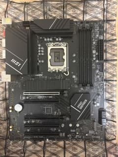 MSI PRO B760-P DDR4 マザーボード 本体のサムネイル
