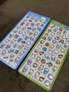【韓国直輸入！】ドラえもん　3Dクリスタルステッカーシール　｛青、緑各1枚｝のサムネイル