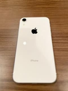 Ehi様専用　iPhone XR（ホワイト）64GB SIMフリー端末のサムネイル