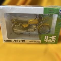 ⑨ KAWASAKI 750-SS 1/12スケールダイキャストモデル - メルカリ