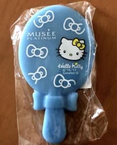 MUSEE PLATINUM  ハローキティ手鏡のサムネイル