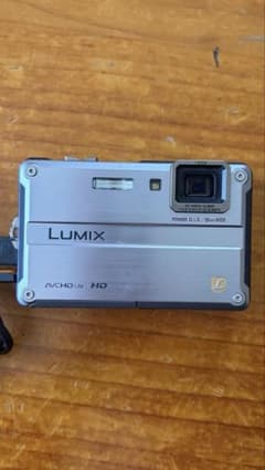 LUMIX Panasonic デジカメ(本体、バッテリー、充電器) 防水のサムネイル