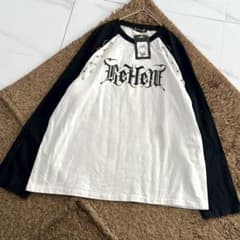【美品】レフレム ピアス付きラグランスリーブカットソー 両面プリント 黒 白 綿 美品】レフレム ピアス付きラグランスリーブカットソー 両面プリント