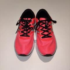 New Balance ランニングシューズ ピンクのサムネイル