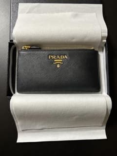 PRADA サフィアーノ　フラグメントケースのサムネイル