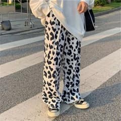 牛柄ワイドパンツのサムネイル