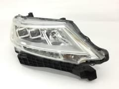 オデッセイRC1 RC2前期G純正LED右ヘッドライトのサムネイル