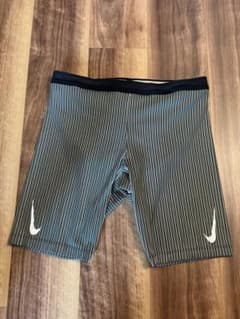 NIKE エアロスイフト ハーフタイツ M DA1429-011 - メルカリ
