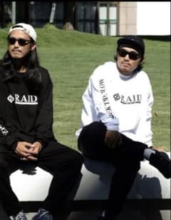 新品RAID JAPAN ロンT OFFICIAL LOGO ホワイト　XL 新品RAID JAPAN ロンT OFFICIAL LOGO ホワイト XL - メルカリ
