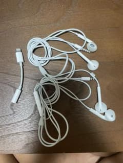 iPhone イヤホンのサムネイル