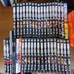 Attack Titan Volumes 2-34 + related books included