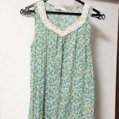 お値下げ☆小花柄のチュニック☆のサムネイル