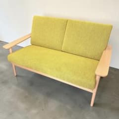 美品 カリモク 2人掛ソファ 幅138㎝ WD4302 ミモザ ピュアビーチ