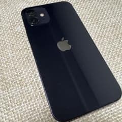 Apple iPhone 12 ブラック 本体　64GBのサムネイル