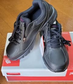 ハイジ様専用　　❗新品❗new balance　363スニーカーのサムネイル