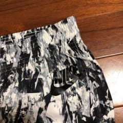 NIKE  レディーストレーニングパンツのサムネイル