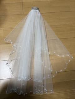 ホワイト刺繍入り二段式ウェディングベールのサムネイル