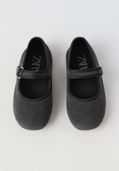 ZARA ベルベット バレエフラットシューズのサムネイル