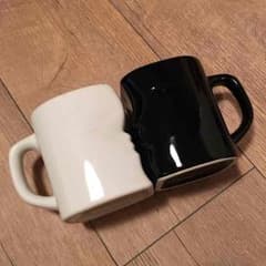 ヴィレッジヴァンガード☆ペアマグカップのサムネイル