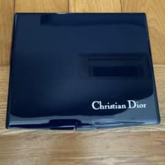 Christian Dior アイシャドウパレットのサムネイル