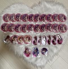 【まとめ売り】一ノ瀬志希　缶バッチ　アクキー　33個セット　おまけつき まとめ売り】一ノ瀬志希 缶バッチ アクキー 33個セット おまけつき