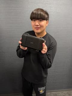 DIOR キャリーポーチ【がーどまん愛用】 - メルカリ