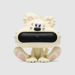 新品 Beats x VERDY Vear Beats Pill Holder - メルカリ