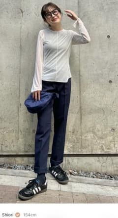 UNIQLO ユニクロ 感動パンツ ネイビーS 低身長さんのサムネイル