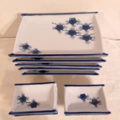 青い花模様 皿セット - メルカリ